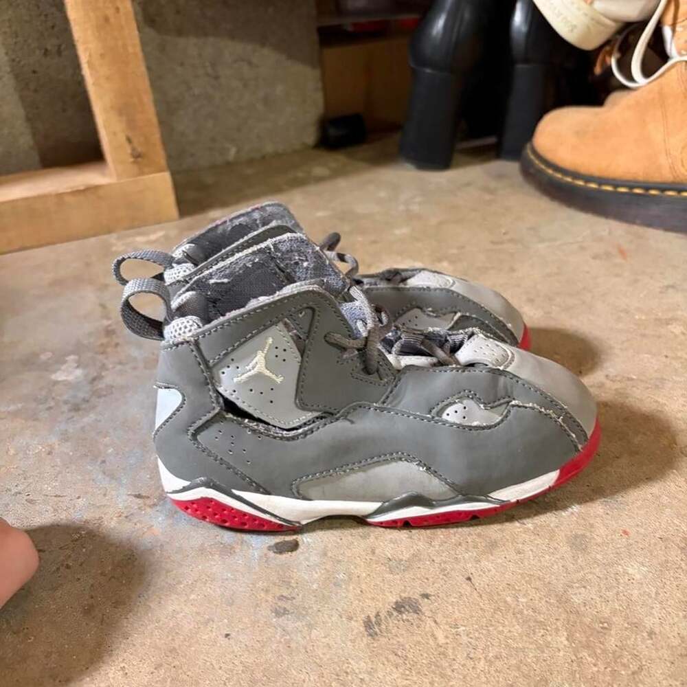 Jordan Air Jordan 6 Retro Toddler Kids Sneakers Size 10C Gray Red - Picture 5 of 7